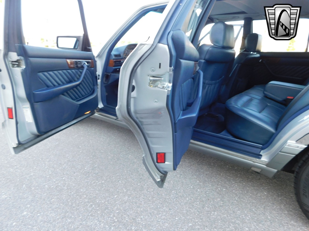 1990 Mercedes-Benz 300 93