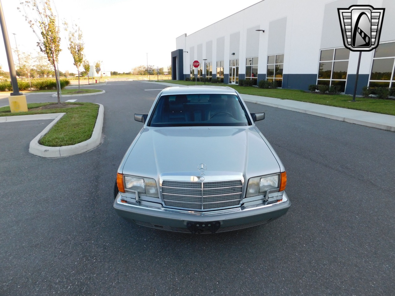 1990 Mercedes-Benz 300 23
