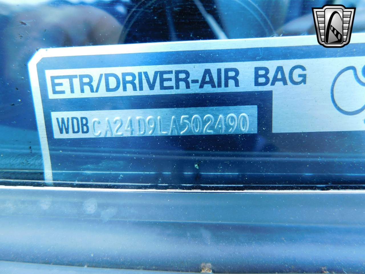 1990 Mercedes-Benz 300 46