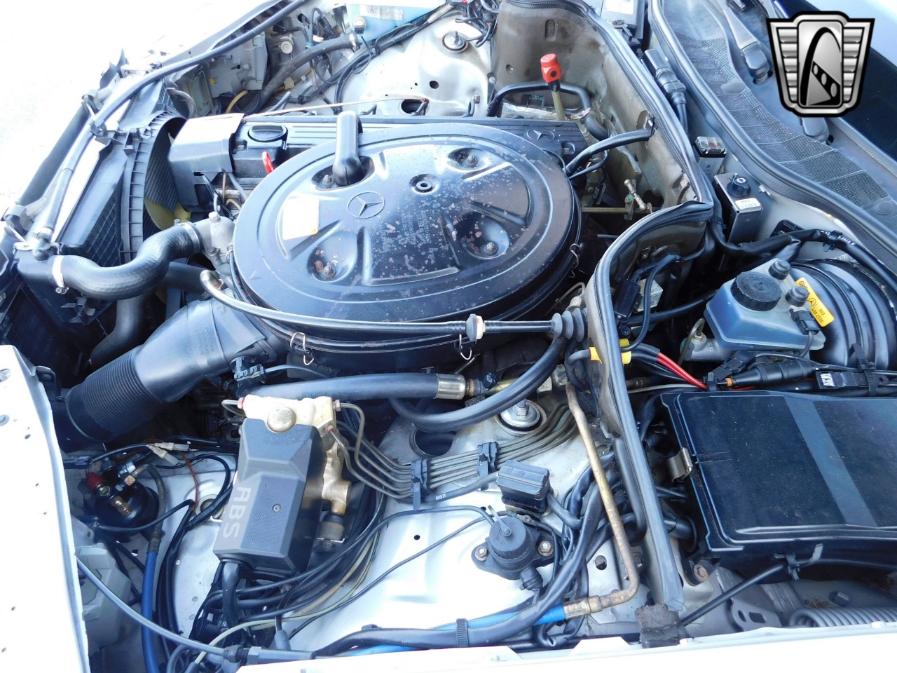 1990 Mercedes-Benz 300 19