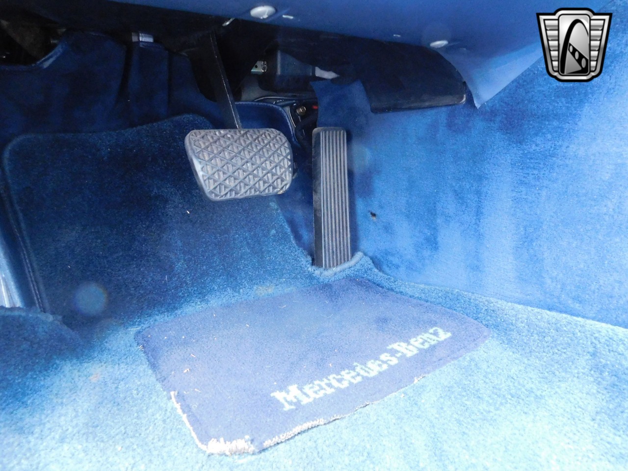 1990 Mercedes-Benz 300 83