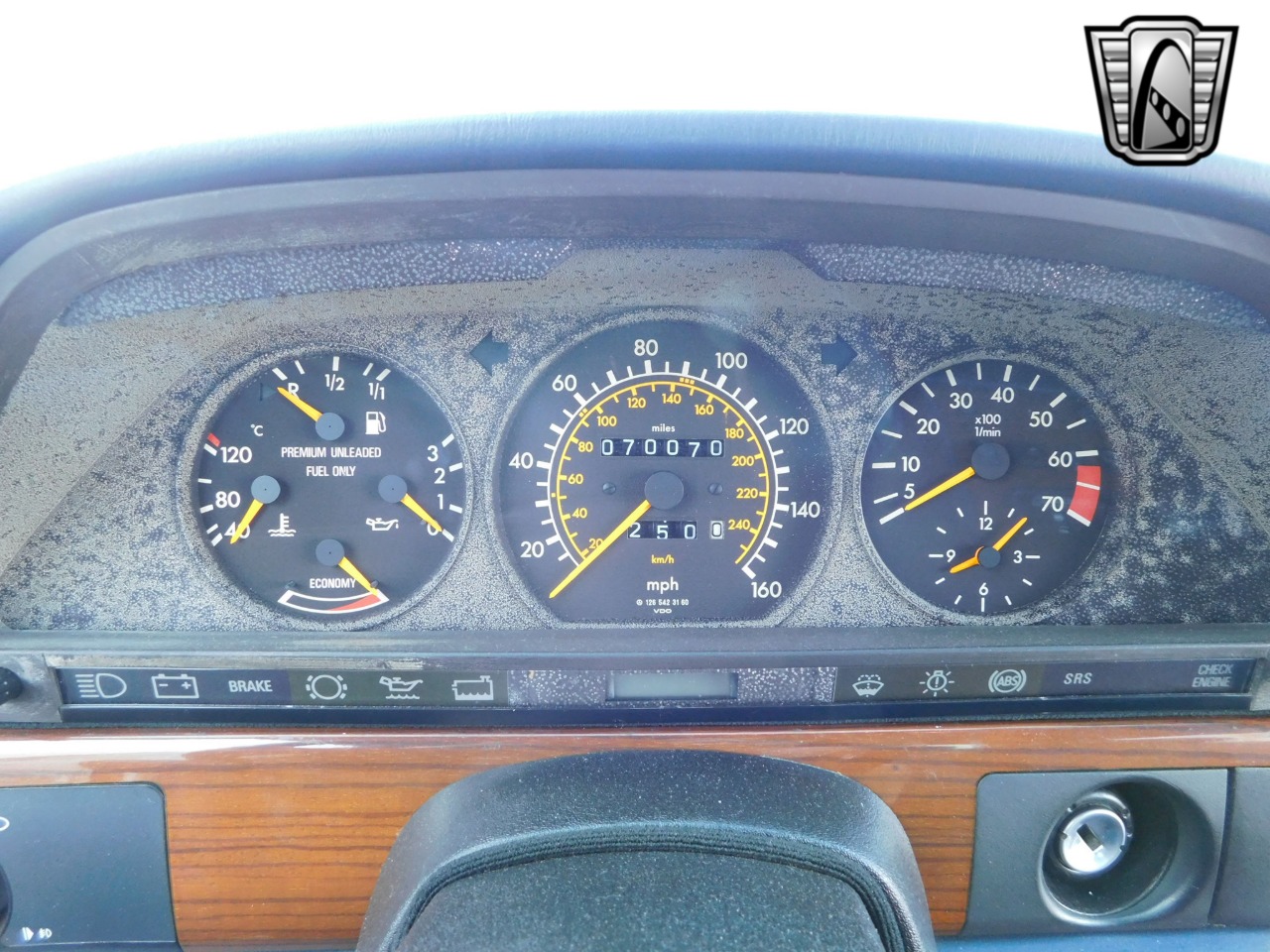 1990 Mercedes-Benz 300 84