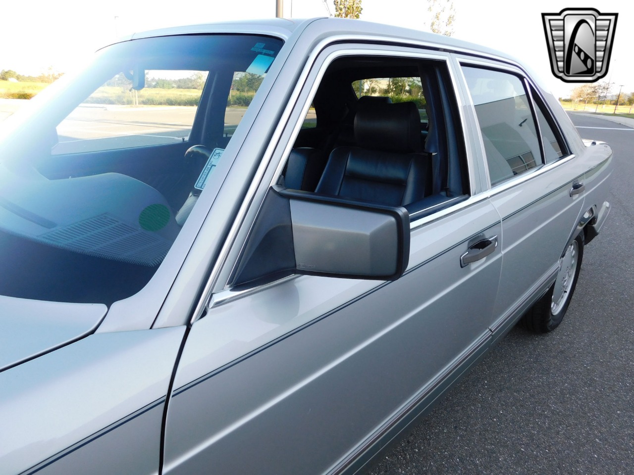 1990 Mercedes-Benz 300 10