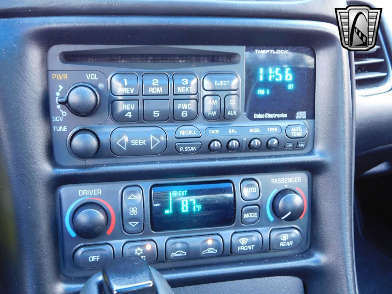 2002 Chevrolet Corvette 11