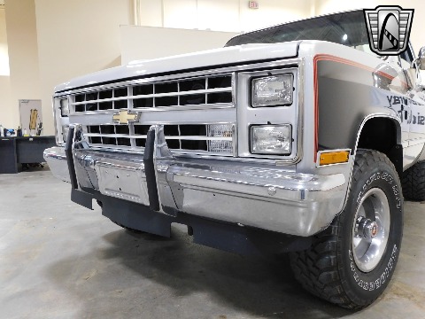 1985 Chevrolet K10 image 32