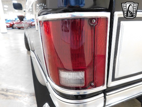 1985 Chevrolet K10 image 46