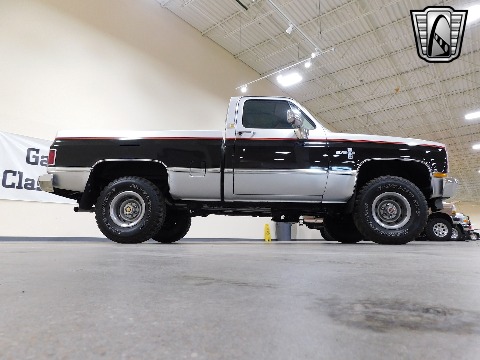1985 Chevrolet K10 image 23