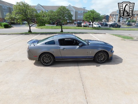 2014 Ford Mustang image 17