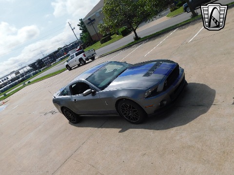 2014 Ford Mustang image 18
