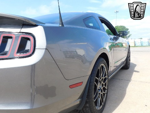 2014 Ford Mustang image 46