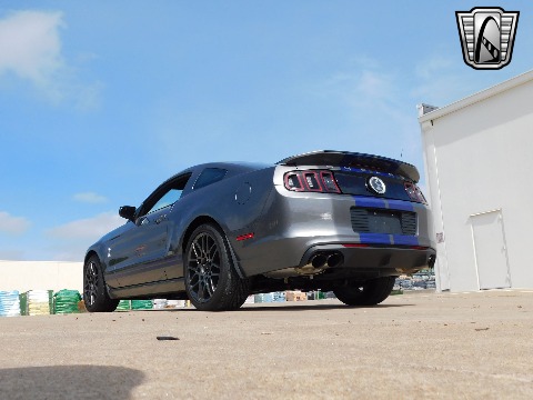 2014 Ford Mustang image 22