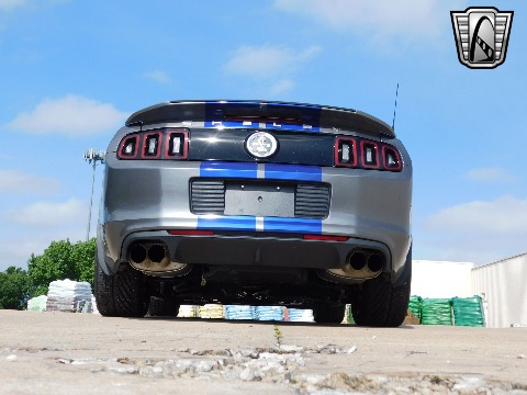 2014 Ford Mustang image 23