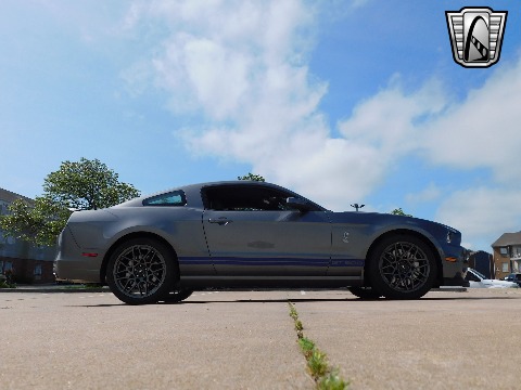 2014 Ford Mustang image 25