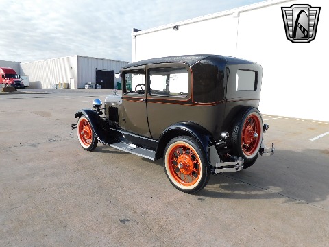1928 Ford Model A image 4