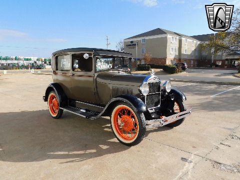 1928 Ford Model A image 9