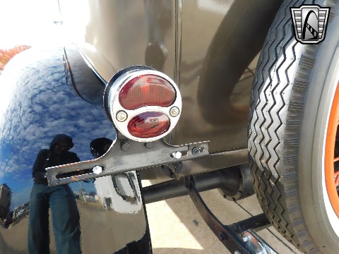1928 Ford Model A image 45
