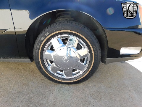 2004 Cadillac DeVille image 56