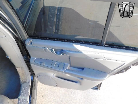 2004 Cadillac DeVille image 85