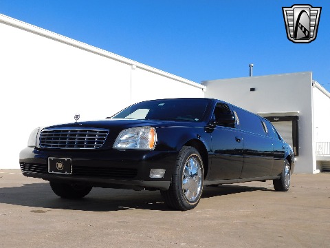 2004 Cadillac DeVille image 12