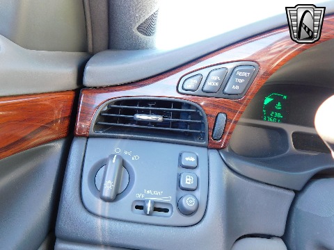 2004 Cadillac DeVille image 68