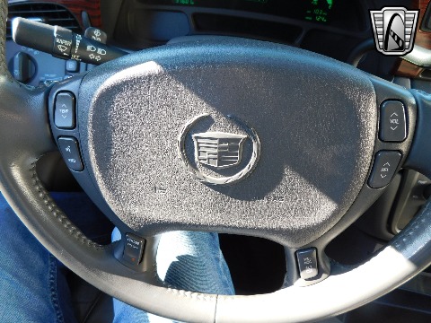 2004 Cadillac DeVille image 69