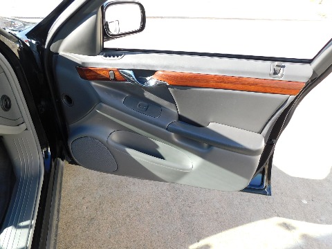 2004 Cadillac DeVille image 73