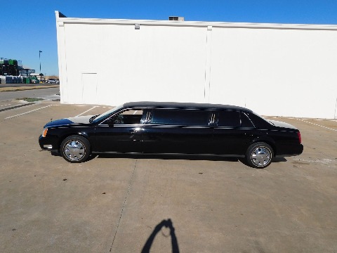 2004 Cadillac DeVille image 23