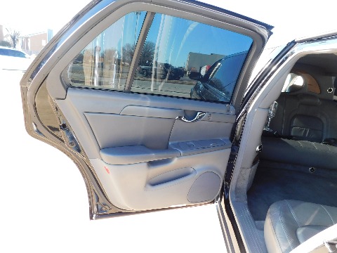 2004 Cadillac DeVille image 102