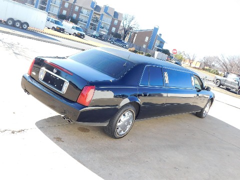 2004 Cadillac DeVille image 26