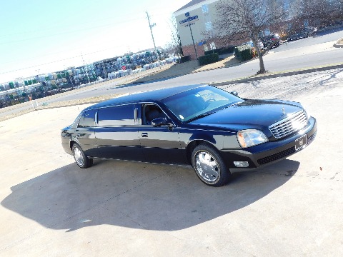 2004 Cadillac DeVille image 28
