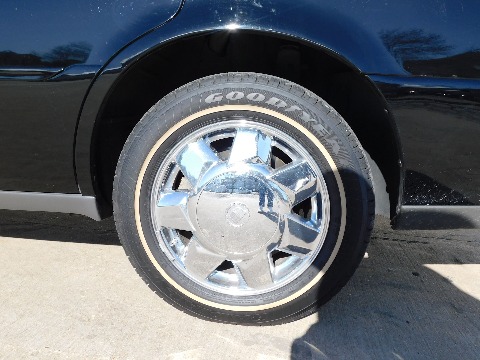 2004 Cadillac DeVille image 54