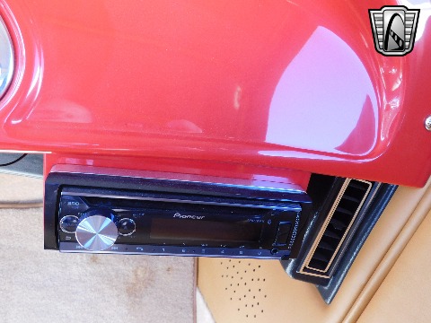 1933 Chevrolet Roadster image 57