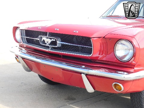 1965 Ford Mustang image 33