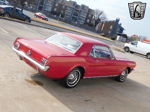 1965 Ford Mustang image 25