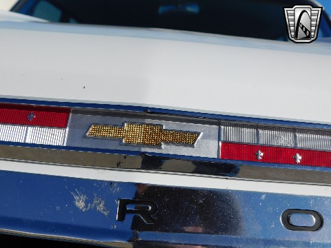 1962 Chevrolet Impala image 32