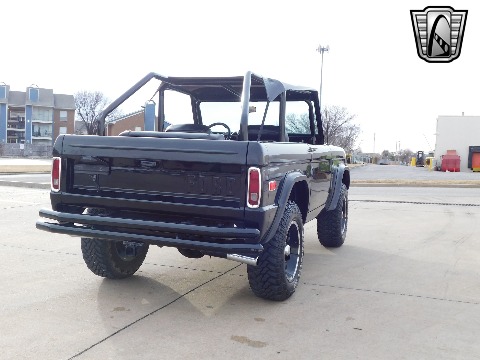 1972 Ford Bronco image 7