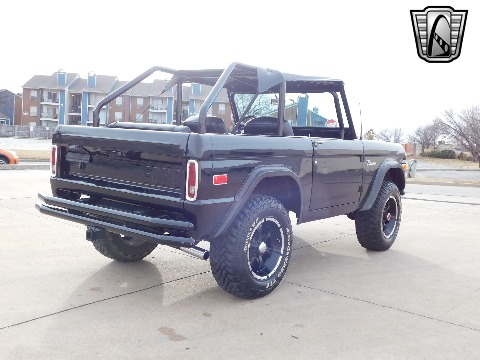1972 Ford Bronco image 8