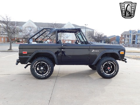 1972 Ford Bronco image 9