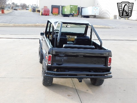 1972 Ford Bronco image 19