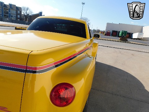 2004 Chevrolet SSR image 62