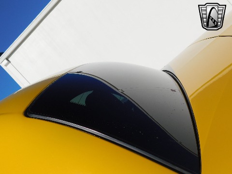 2004 Chevrolet SSR image 38