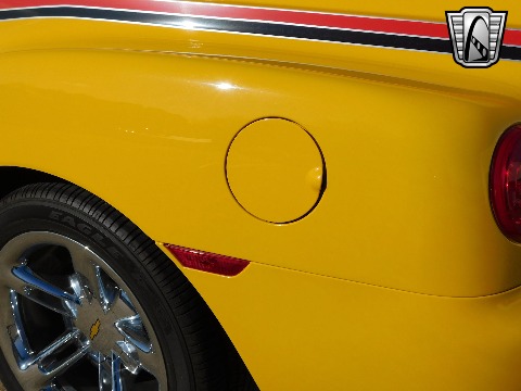 2004 Chevrolet SSR image 44