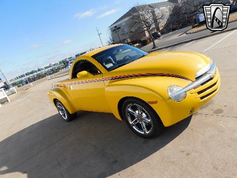 2004 Chevrolet SSR image 124