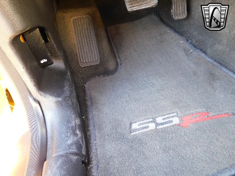 2004 Chevrolet SSR image 73