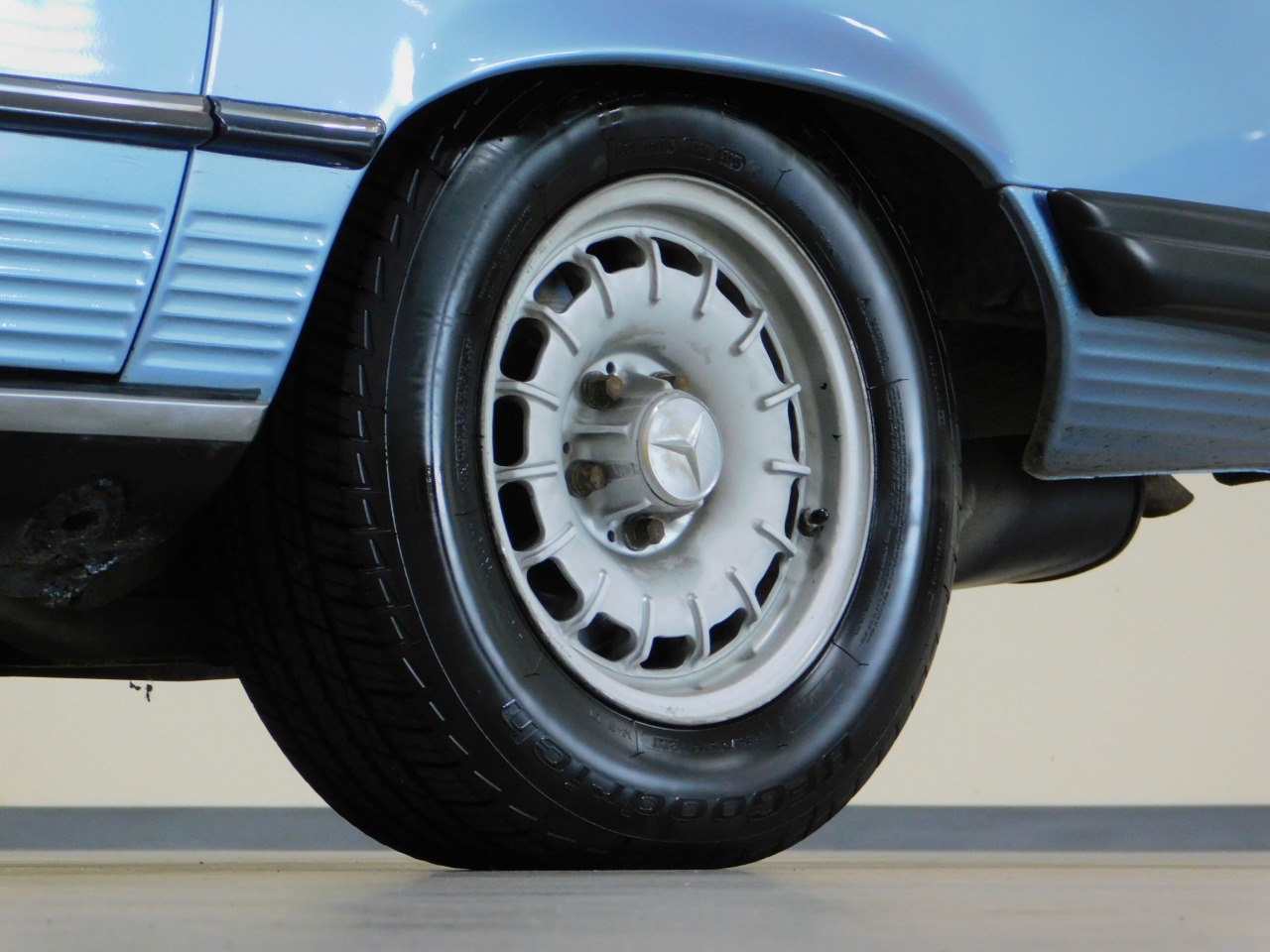 1978 Mercedes-Benz 450 SL 68