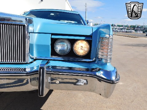 1975 Lincoln Continental image 36