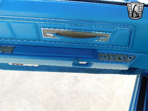 1975 Lincoln Continental image 71