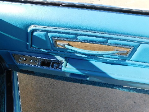 1975 Lincoln Continental image 101