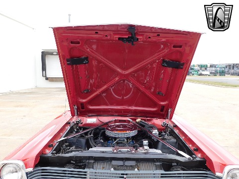 1966 Ford Fairlane image 95