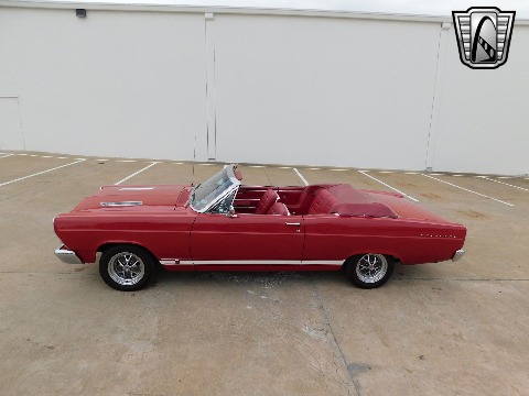 1966 Ford Fairlane image 29